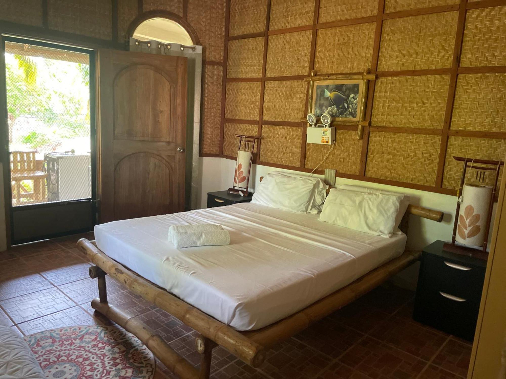 Chelle'S Guesthouse And Backpackers Siquijor Eksteriør billede