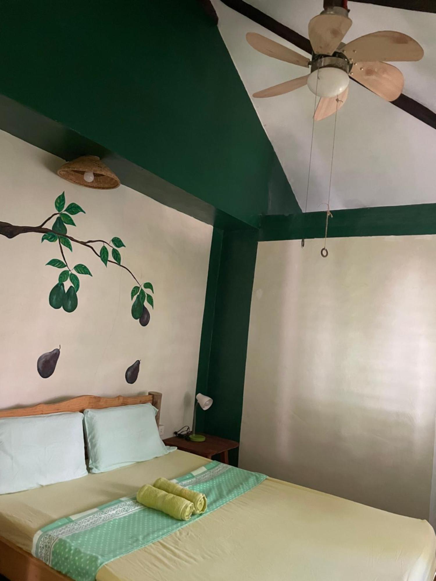 Chelle'S Guesthouse And Backpackers Siquijor Eksteriør billede